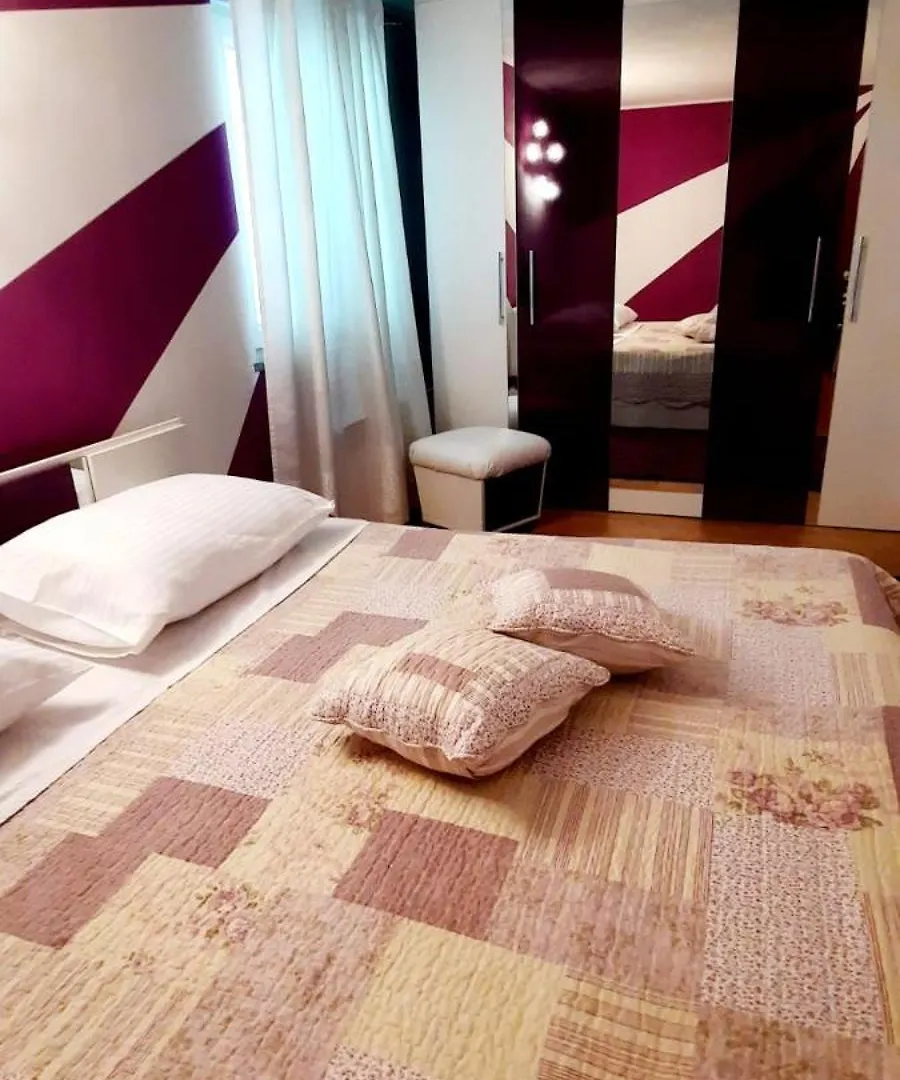 Apartment Near The Center - Nada Malinska Croatia